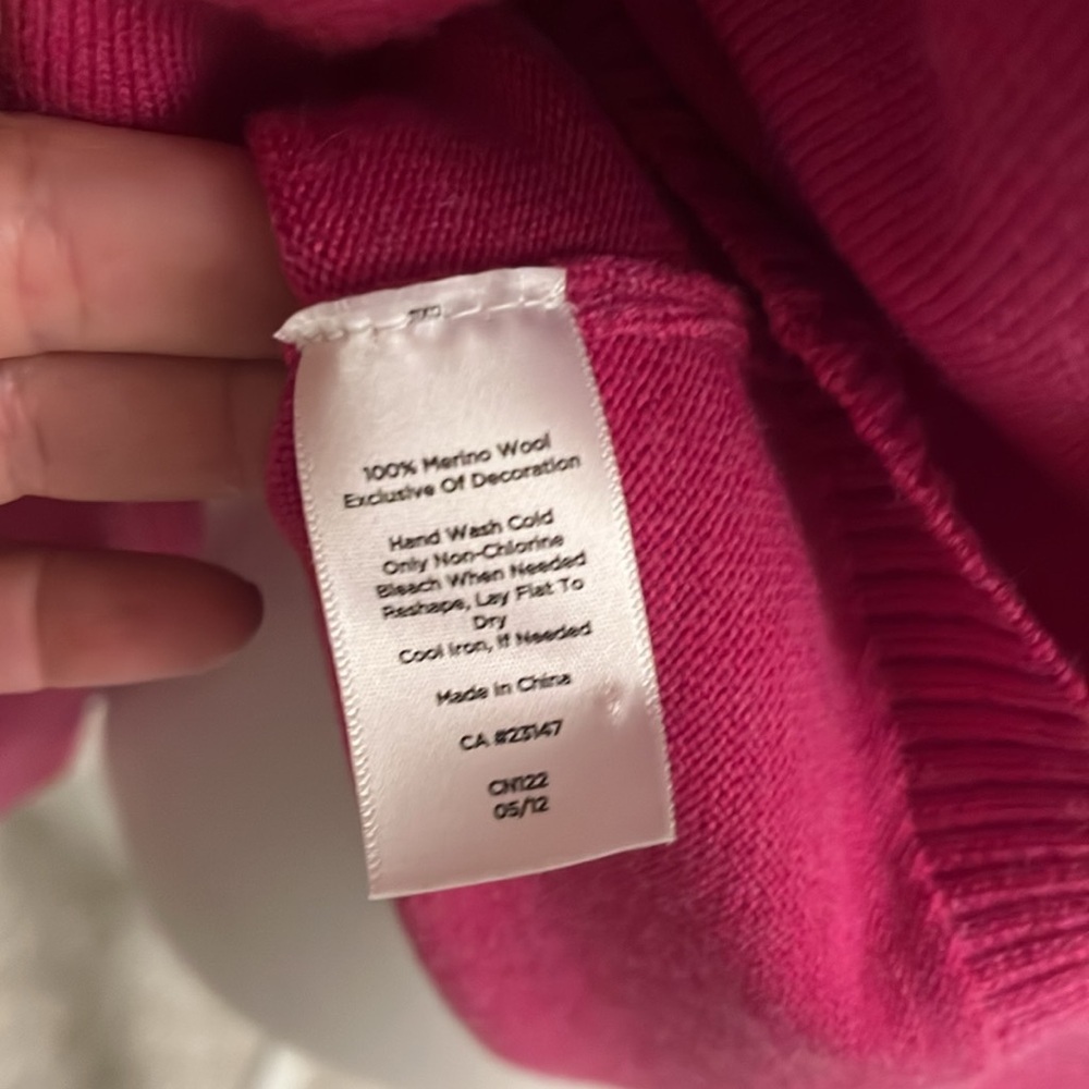 Talbots merino wool pink cardigan w/gold buttons and grosgrain ribbon Sz Small - Picture 6 of 7
